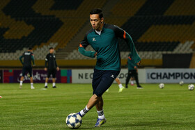 تمرین تیم فوتبال آخال ترکمنستان پیش دیدار با سپاهان ایران