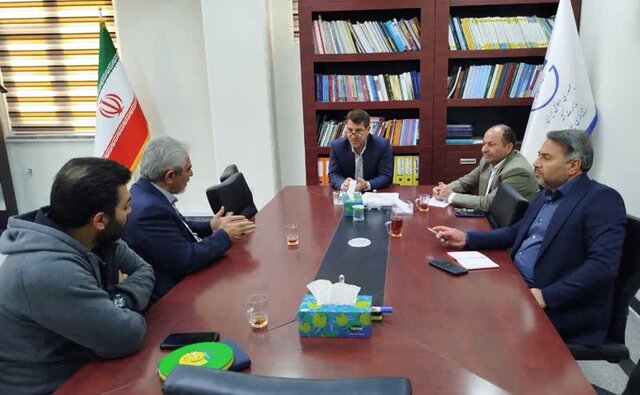 آغاز تجهیز دستگاههای اجرایی ایلام به پنلهای خورشیدی با رویکرد پدافند غیرعامل