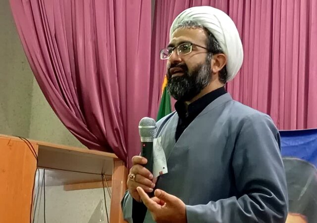 معاون آموزشی دانشگاه آزاد یاسوج خبرداد: پذیرش ۲۰۰۰ دانشجو در دانشگاه آزاد یاسوج