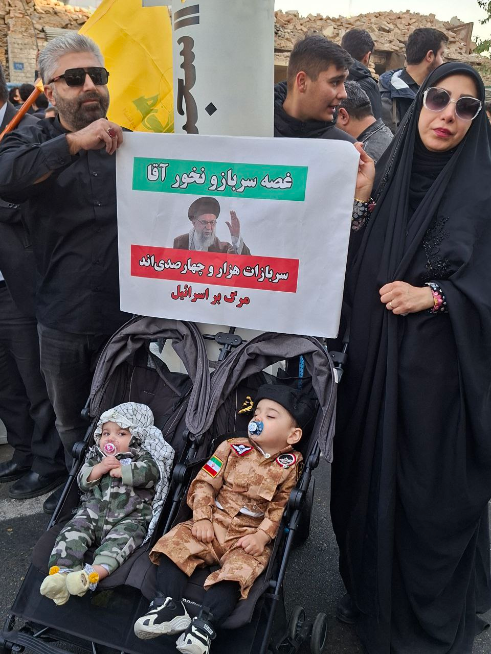 برپایی راهپیمایی ۱۳ آبان با شعار «متحد و استوار، مقابل استکبار»