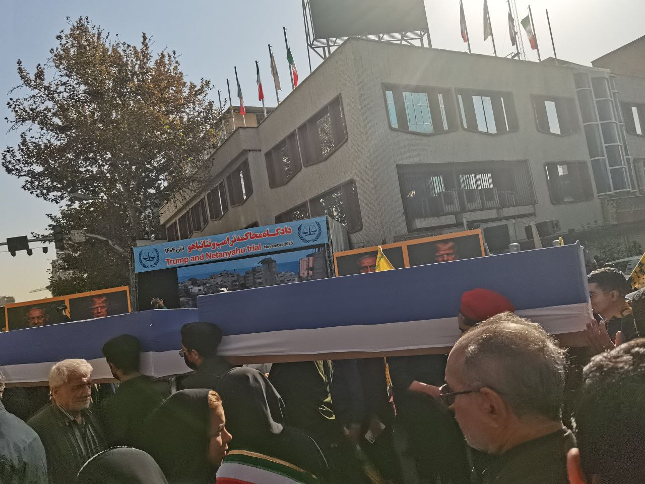 برپایی راهپیمایی ۱۳ آبان با شعار «متحد و استوار، مقابل استکبار»