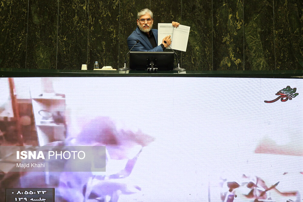 بسته خبری دولت؛ آخرین اخبار درباره قیمت بنزین سهمیه‌ای و اضافه‌کاری پرستاری