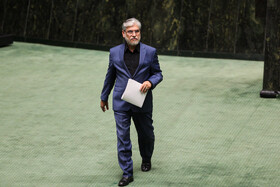 حسین سیمایی‌صراف، وزیر علوم در صحن علنی مجلس - ۱۳ آبان