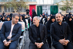 علیرضا کاظمی، وزیر آموزش و پرورش در مراسم زنگ «استکبار ستیزی»