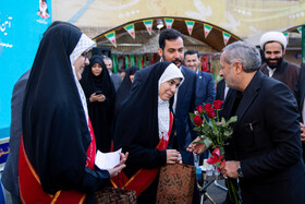 علیرضا کاظمی، وزیر آموزش و پرورش در مراسم زنگ «استکبار ستیزی»