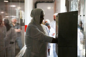 بازدید خبرنگاران از یک واحد تولیدی مواد غذایی - مشهد