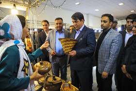 بازدید محمد علی طالبی،استاندار از هفدهمین نمایشگاه ملی صنایع‌دستی کرمان