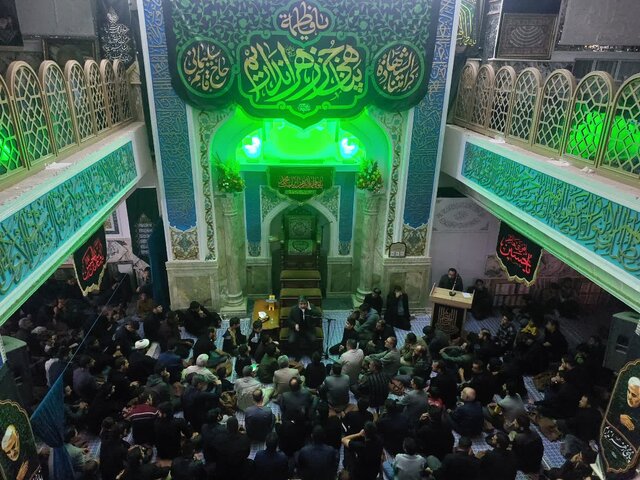 نخستین شب عزاداری شهادت حضرت فاطمه(س) در بیت‌الزهرای کرمان برگزار شد 
