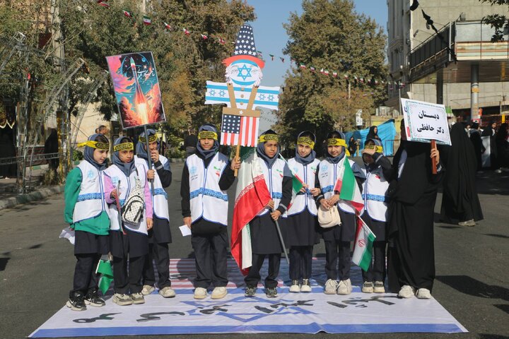 مدیرکل آموزش و پرورش تهران: راهی جز مقاومت و اتحاد نداریم/ ایران قوی با دستان دانش‌آموزان ساخته می‌شود