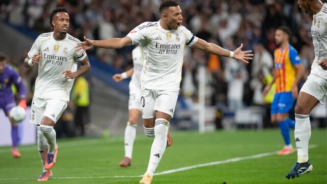 نبرد غول‌ها شروع شده