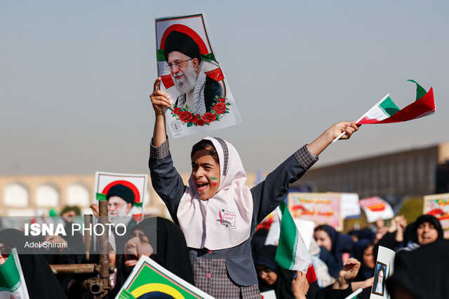 راهپیمایی یوم‌الله ۱۳ آبان در استان‌ها