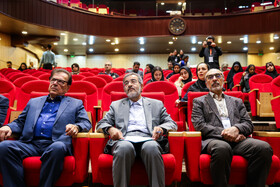 علی منتظری، رییس جهاد دانشگاهی و محمدحسین ایمانی خوشخو، رییس دانشگاه علم و فرهنگ در سمینار فناوری‌های جایگزین حیوانات آزمایشگاهی