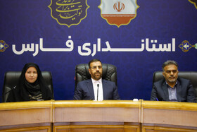 استاندار: فعالیت ۱۷۶ زن در عرصه‌های مدیریتی فارس جلوه‌ای از باور به توانمندی زنان است