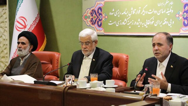 کشت فراسرزمینی ایران در ۴ کشور/ تدوین سند توسعه عدالت‌محور/ خودکفایی در شکر، گوشت قرمز و موز تا پایان دولت