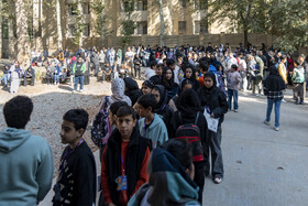 بازدید آزمون‌دهندگان به همراه خانواده‌هایشان از موزه جانورشناسی دانشکده کشاورزی و منابع طبیعی دانشگاه تهران