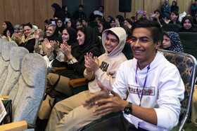 مراسم اختتامیه مسابقه زبان انگلیسی لینگوکاپ