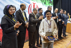 تقدیر از نفرات برتر مسابقه زبان انگلیسی لینگوکاپ