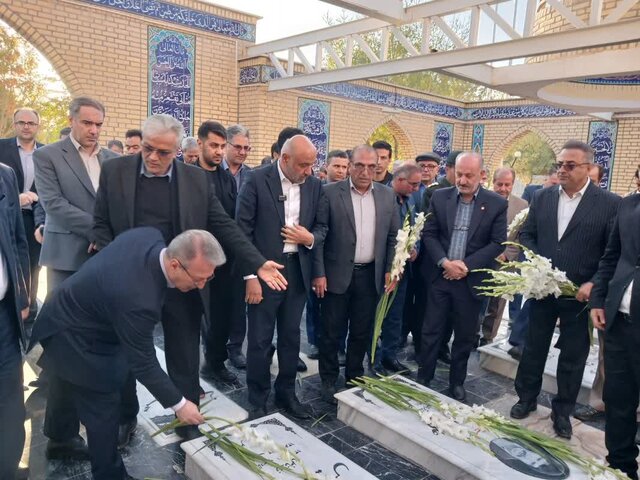 وزیر تعاون، کار و رفاه اجتماعی وارد استان مرکزی شد