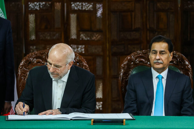 قالیباف: اولویت ایران و پاکستان گسترش روابط اقتصادی و افزایش حجم مبادلات است