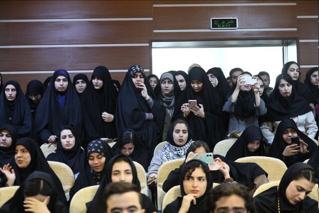 عراقچی: پرچم دیپلماسی را هیچ‌وقت زمین نگذاشتیم/ در قضیه اسنپ بک آمریکایی ها اعتراف کردند که ایران دنیا را به دو قسمت تقسیم کرد