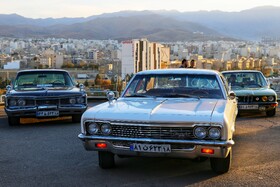 برگزاری همایش خودروهای کلاسیک در همدان؛ جلوه‌ای از تاریخ خودروسازی در قلب ایران