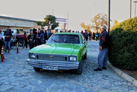برگزاری همایش خودروهای کلاسیک در همدان؛ جلوه‌ای از تاریخ خودروسازی در قلب ایران