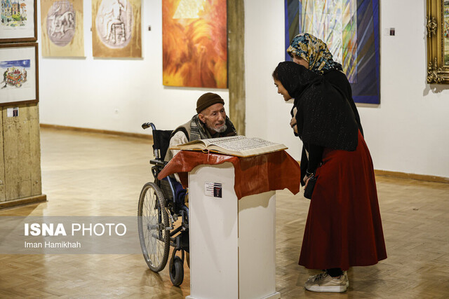 نمایشگاهی از آثار ۱۰۰ هنرمند + ویدئو