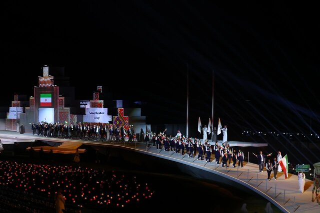 رژه کاروان ایران در افتتاحیه بازیهای کشورهای اسلامی