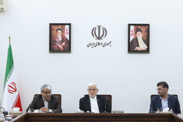 بسته خبری دولت؛ احتمال کاهش فشار آب تا حد صفر/استمرار سیاست ارز ترجیحی بر دارو و کالا