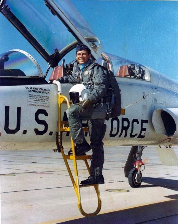 ماجرای یک تماس با خانواده خلبان ایرانی