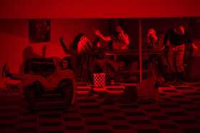 نمایش "مادر مخوف"