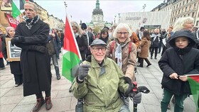 تظاهرات صدها سوئدی در استکهلم علیه نقض توافق آتش‌بس در غزه