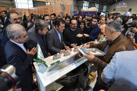 بازدید مسئولان از سومین نمایشگاه ملی فن‌نما و بیست‌و‌ششمین نمایشگاه اتوکام - اصفهان