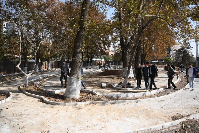 رونمایی از چهره جدید میدان تجریش تا پایان سال/ درختان میدان تجریش حفظ می‌شود