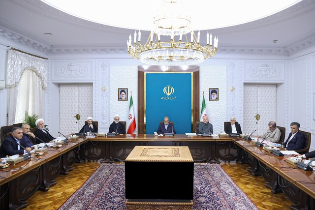 بسته خبری رئیسجمهور؛ انتقاد از دستگاههای دولتی/یک پیام، یک انتصاب