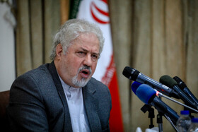 خسرو حکیمی مشاور رییس قوه قضاییه و معاون دبیر ستاد حقوق بشر قوه قضاییه در مراسم رونمایی از گزارش سالانه نقض حقوق بشر در آمریکا و انگلیس