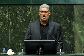 نماینده مجلس: اجناس را بعد از آماده کردن جامعه و تامین دهک‌های پایین گران کنید