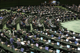 تبدیل وضعیت کارکنان شرکتی اجرا شود/ انتقاد از زمزمه‌های افزایش قیمت بنزین