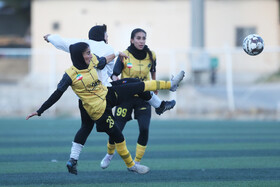 هفته هشتم لیگ برتر فوتبال بانوان؛ فرا ایساتیس کران - سپاهان