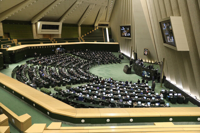 چشم ناظر مجلس بر برنامه هفتم توسعه؛ باید از سخنرانی فراتر برویم