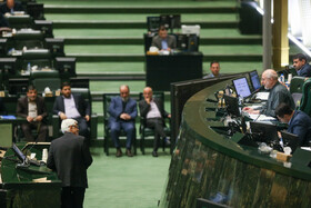 صحن علنی مجلس - ۱۹ آبان، نوبت اول بررسی عملکرد یکساله دولت در اجرای برنامه هفتم‌ توسعه با حضور وزرای اقتصادی دولت