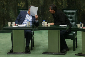 صحن علنی مجلس - ۱۹ آبان، نوبت اول بررسی عملکرد یکساله دولت در اجرای برنامه هفتم‌ توسعه با حضور وزرای اقتصادی دولت