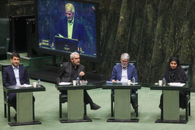 صحن علنی مجلس - ۱۹ آبان، نوبت اول بررسی عملکرد یکساله دولت در اجرای برنامه هفتم‌ توسعه با حضور وزرای اقتصادی دولت