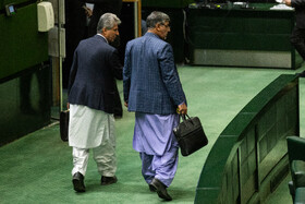 صحن علنی مجلس - ۱۹ آبان، نوبت دوم بررسی عملکرد یکساله دولت در اجرای برنامه هفتم‌ توسعه 