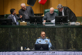 سخنرانی عزیز نصیرزاده، وزیر دفاع و پشتیبانی نیروهای مسلح در صحن علنی مجلس - ۱۹ آبان، نوبت دوم بررسی عملکرد یکساله دولت در اجرای برنامه هفتم‌ توسعه