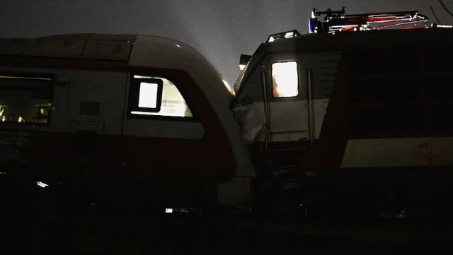 عکس: رویترز تصادف ۲ قطار در اسلواکی و زخمی شدن چندین مسافر