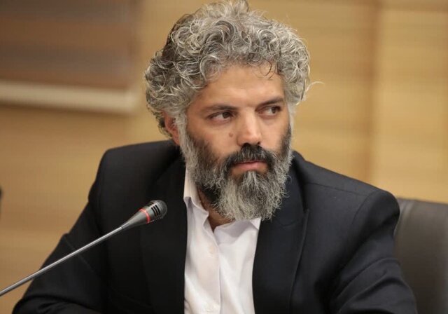 نماینده هیات‌مدیره خانه هنرمندان استان: مأموریت اصلی خانه هنرمندان یزد احترام به حقوق هنرمندان است