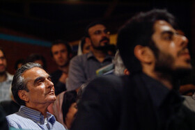 همایون ارشادی در مراسم بزرگداشت چهلمین روز درگذشت خسرو شکیبایی ـ‌ سال 1387