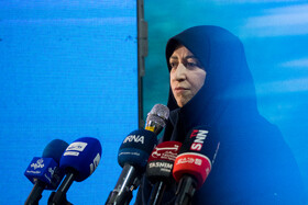 شینا انصاری، رئیس سازمان حفاظت محیط زیست در آیین افتتاح بزرگ‌ترین نیروگاه خورشیدی دستگاه‌های اجرایی کشور