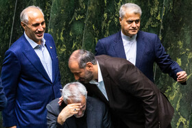 سیدحمید پورمحمدی، رئیس سازمان برنامه و بودجه در صحن علنی مجلس - ۲۰ آبان